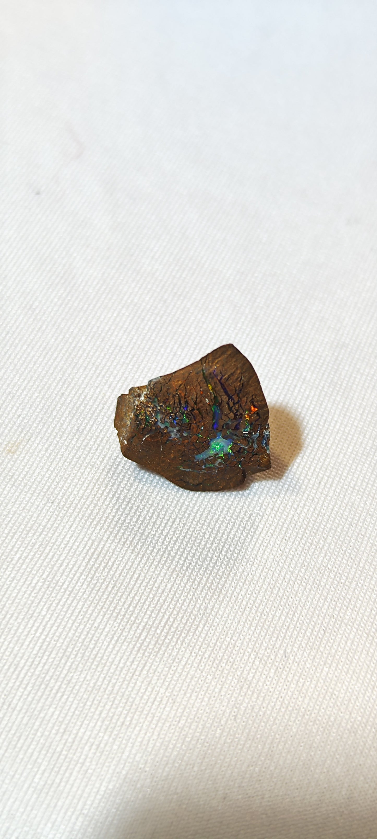 Opale boulder matrix brut