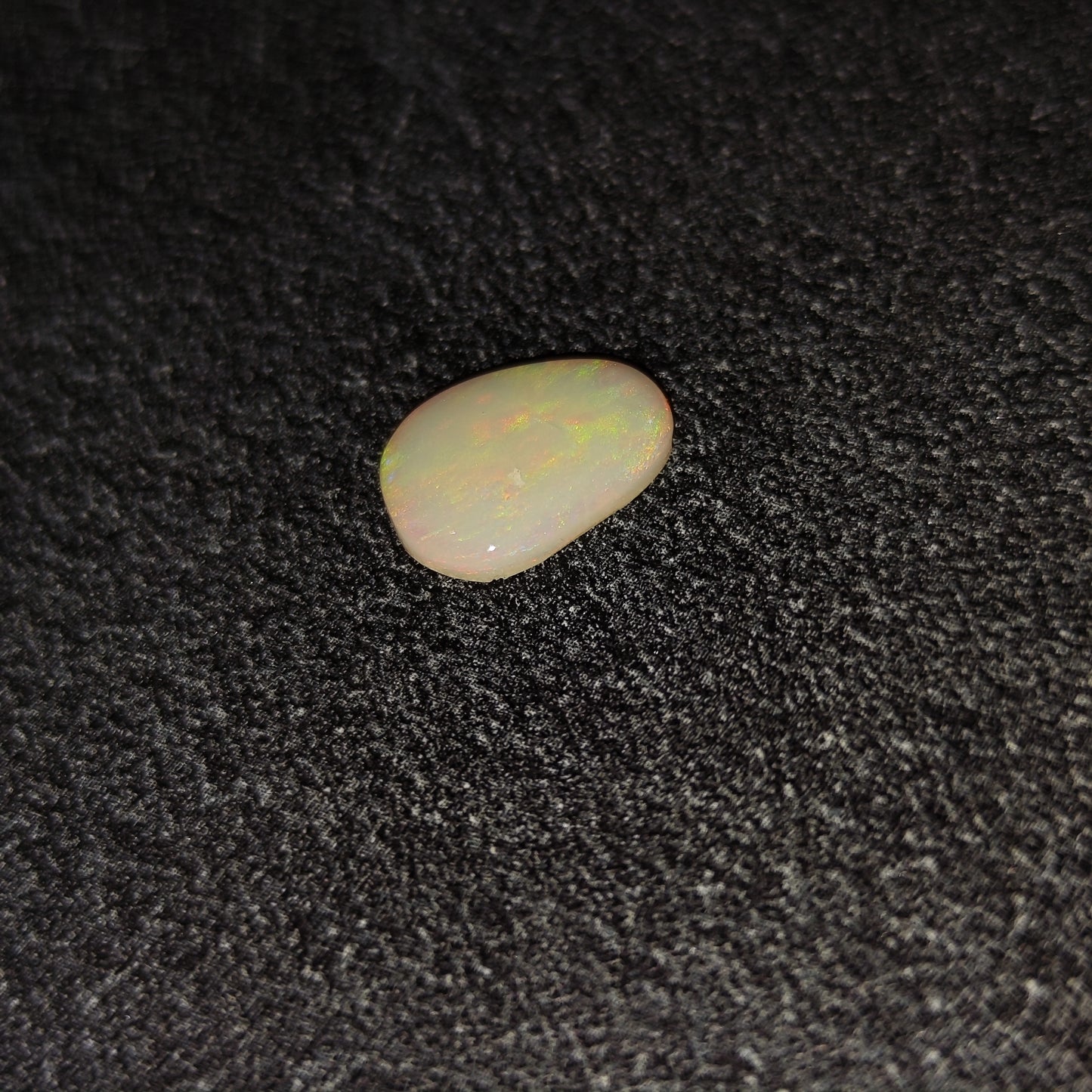 Opale blanche Australienne 2,15ct