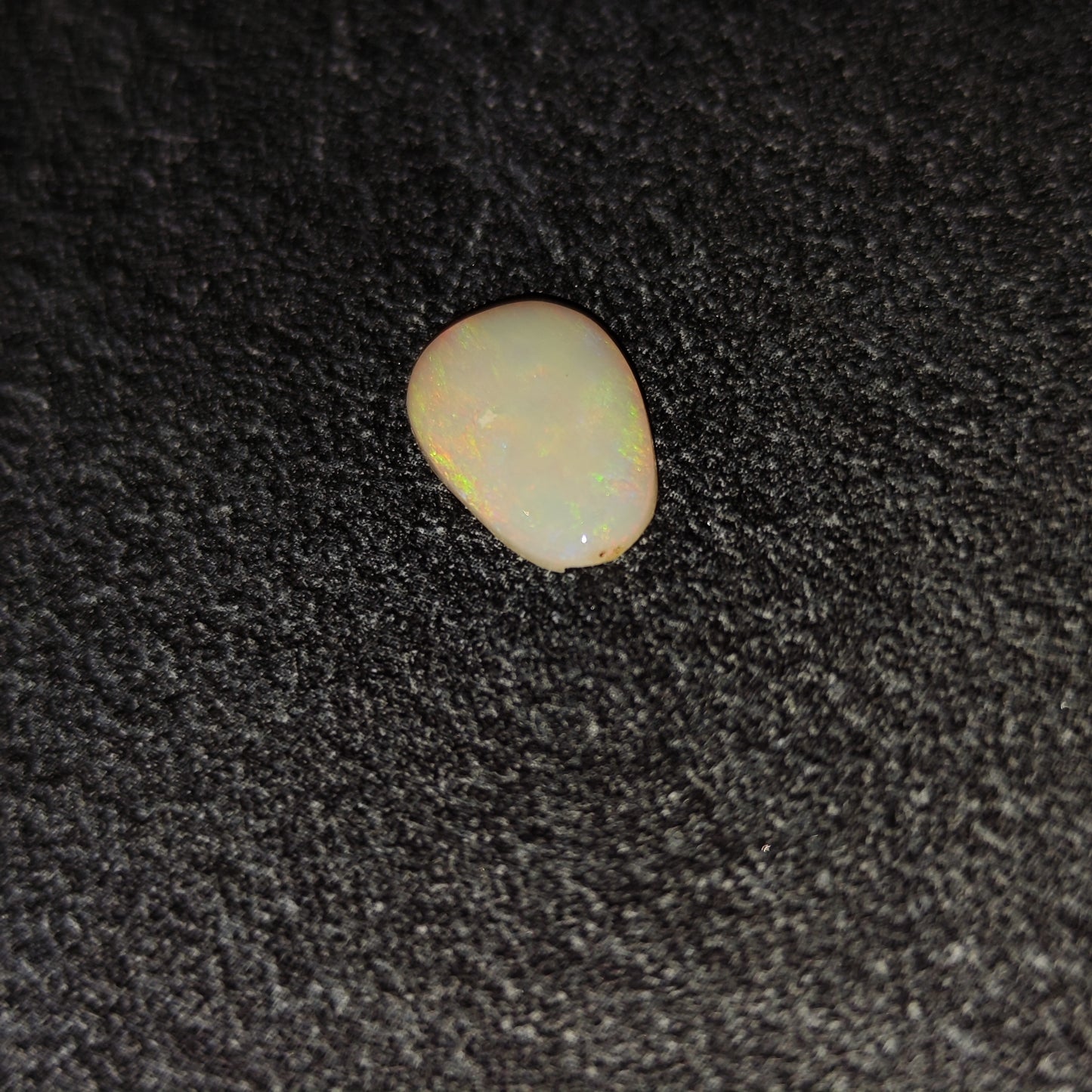 Opale blanche Australienne 2,15ct
