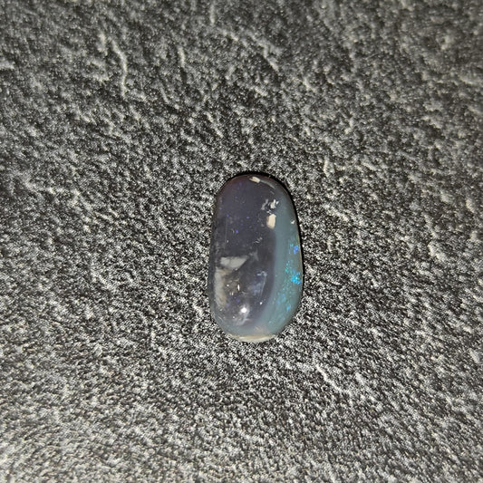 Opale semi-noire Australienne 2,70ct