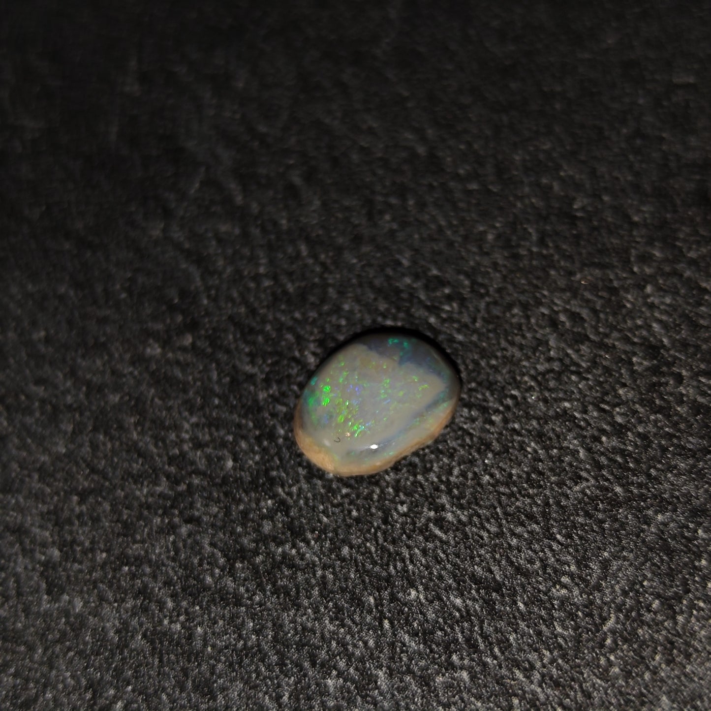 Opale semi-noire Australienne 3,55ct