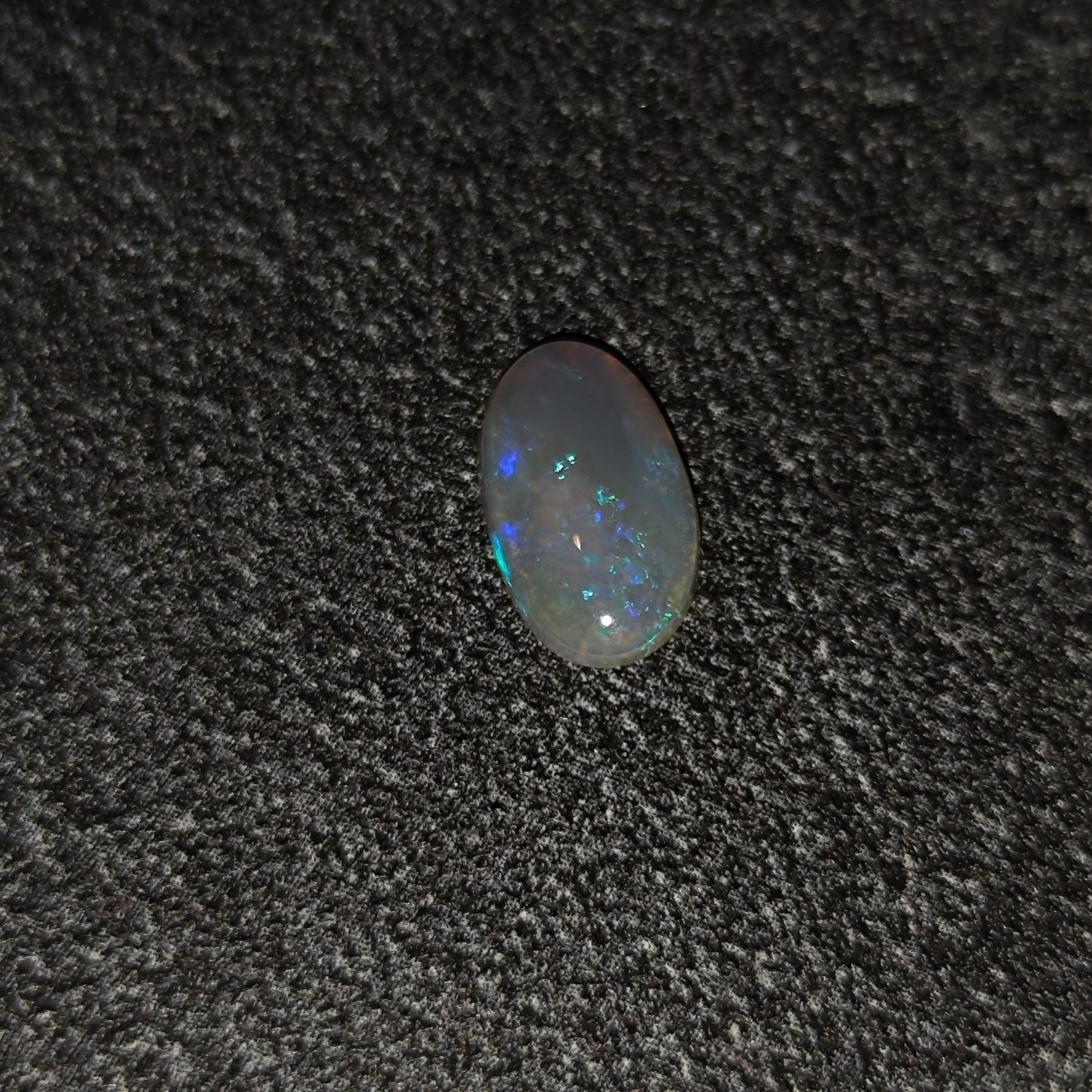 Opale noire Australienne 1,25ct