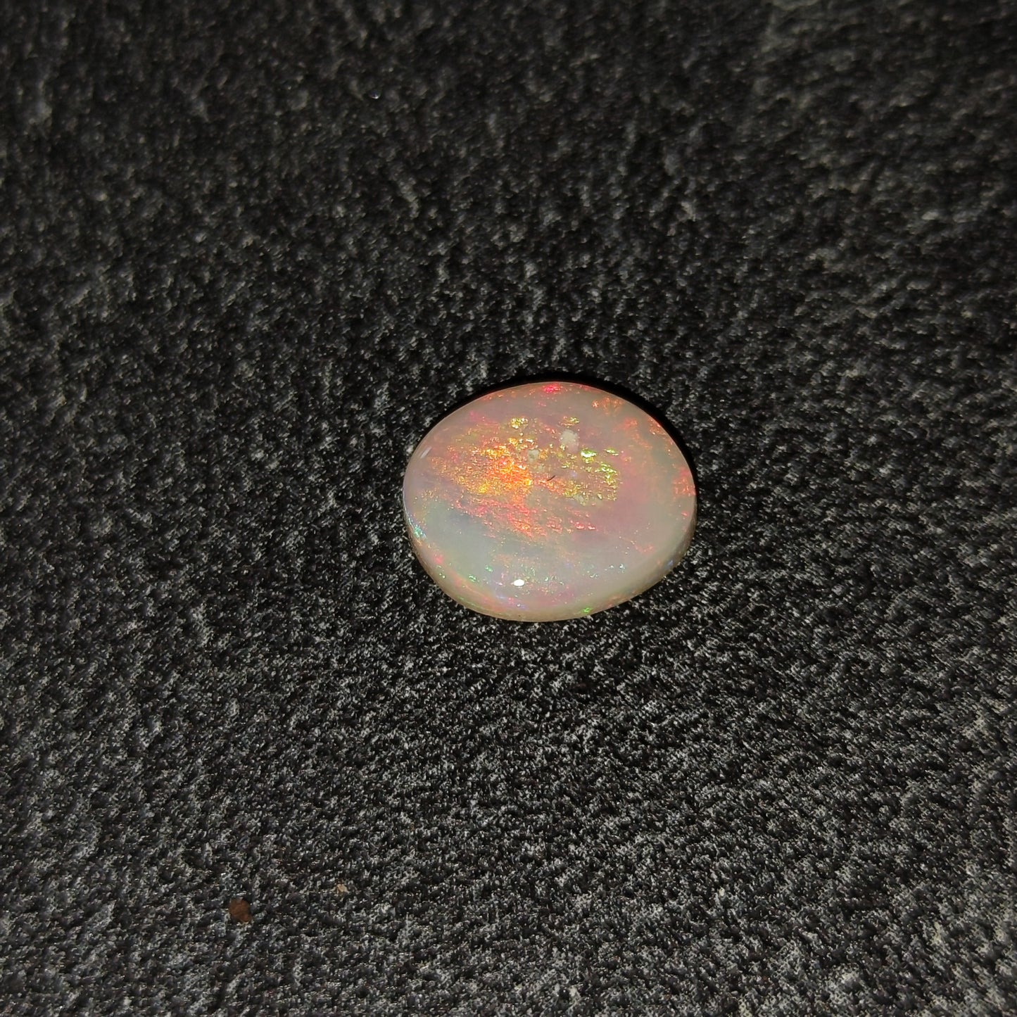 Opale laiteuse Australienne 2,35ct