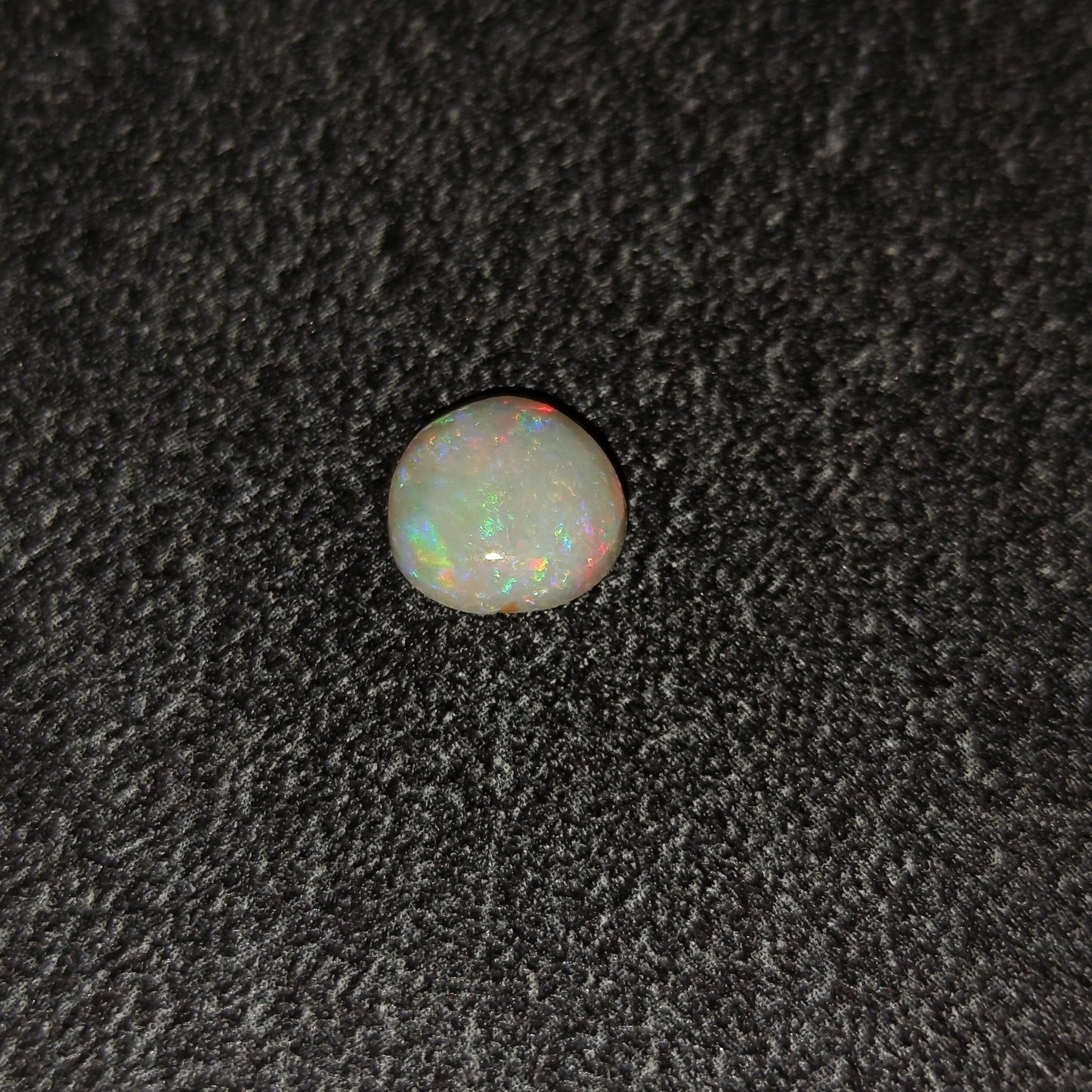 Opale laiteuse Australienne 1,35ct