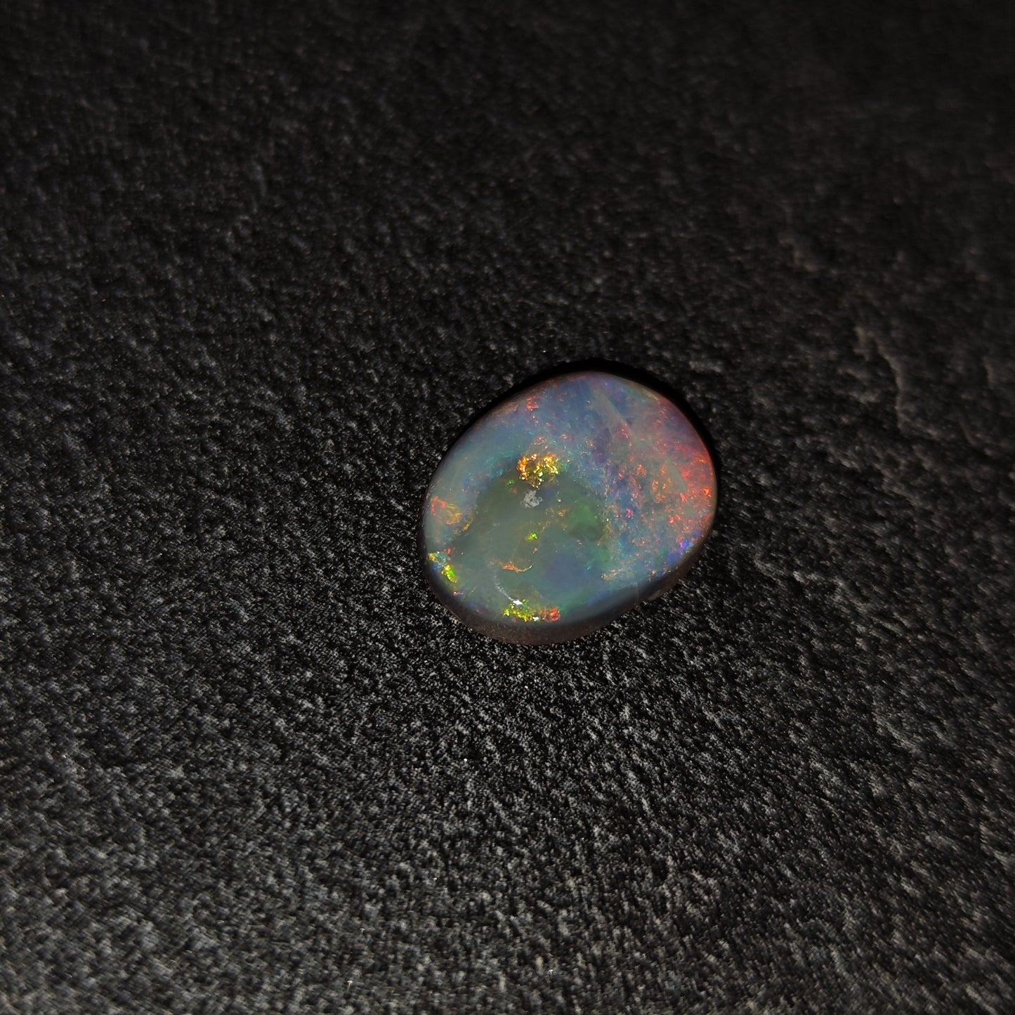 Opale noire Australienne 5,9ct