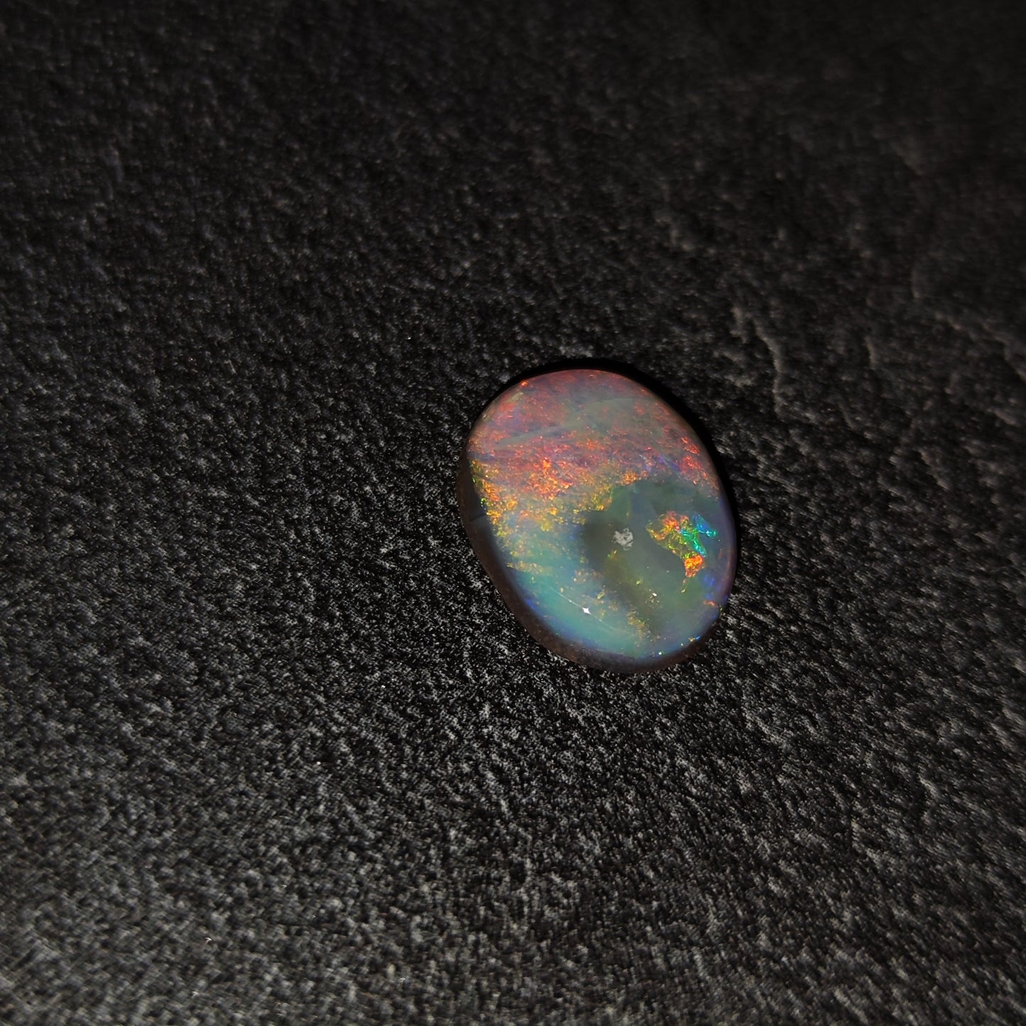 Opale noire Australienne 5,9ct