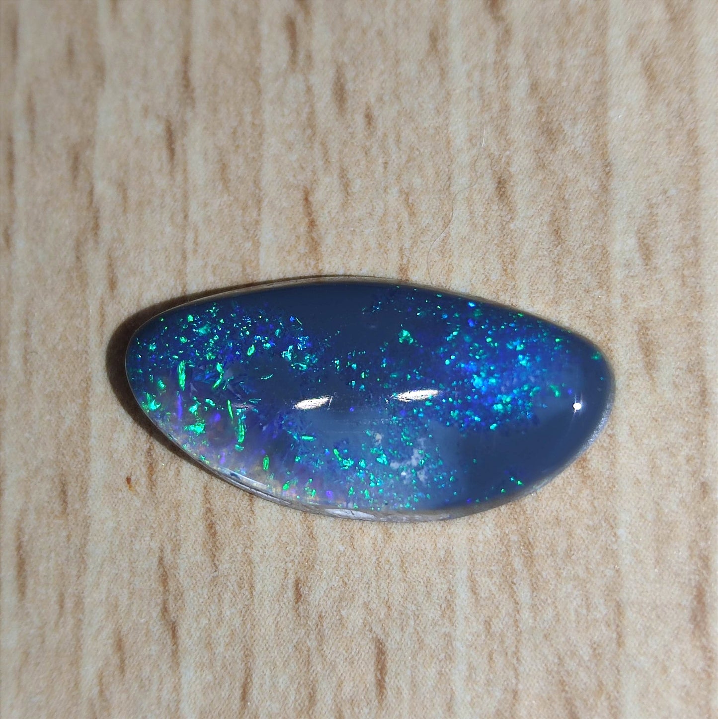 Opale noire lightning Ridge